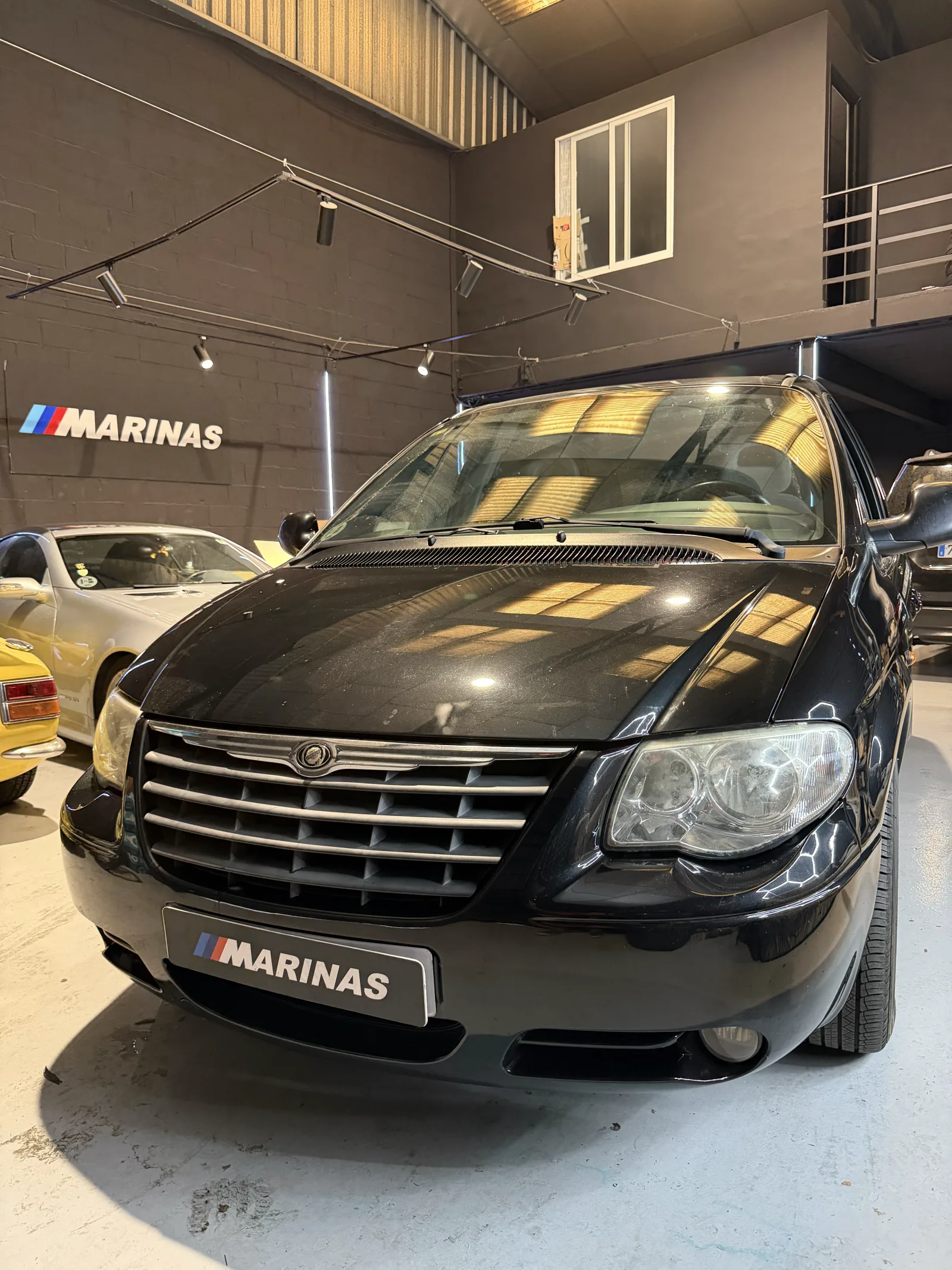 Chrysler Voyager 2.5 CRD 143 CV LX - Vista principal