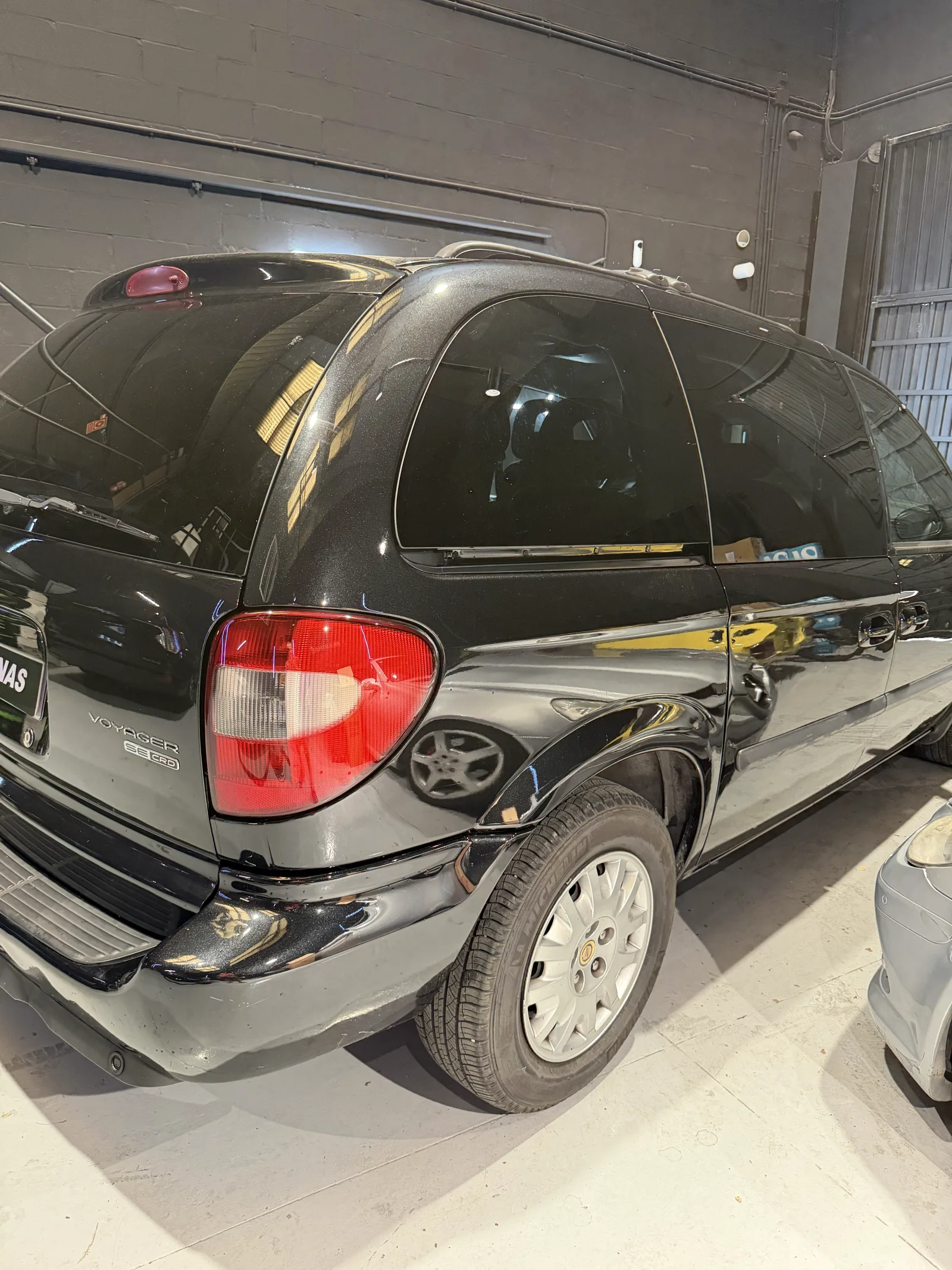 Chrysler Voyager 2.5 CRD 143 CV LX - Imagen 4