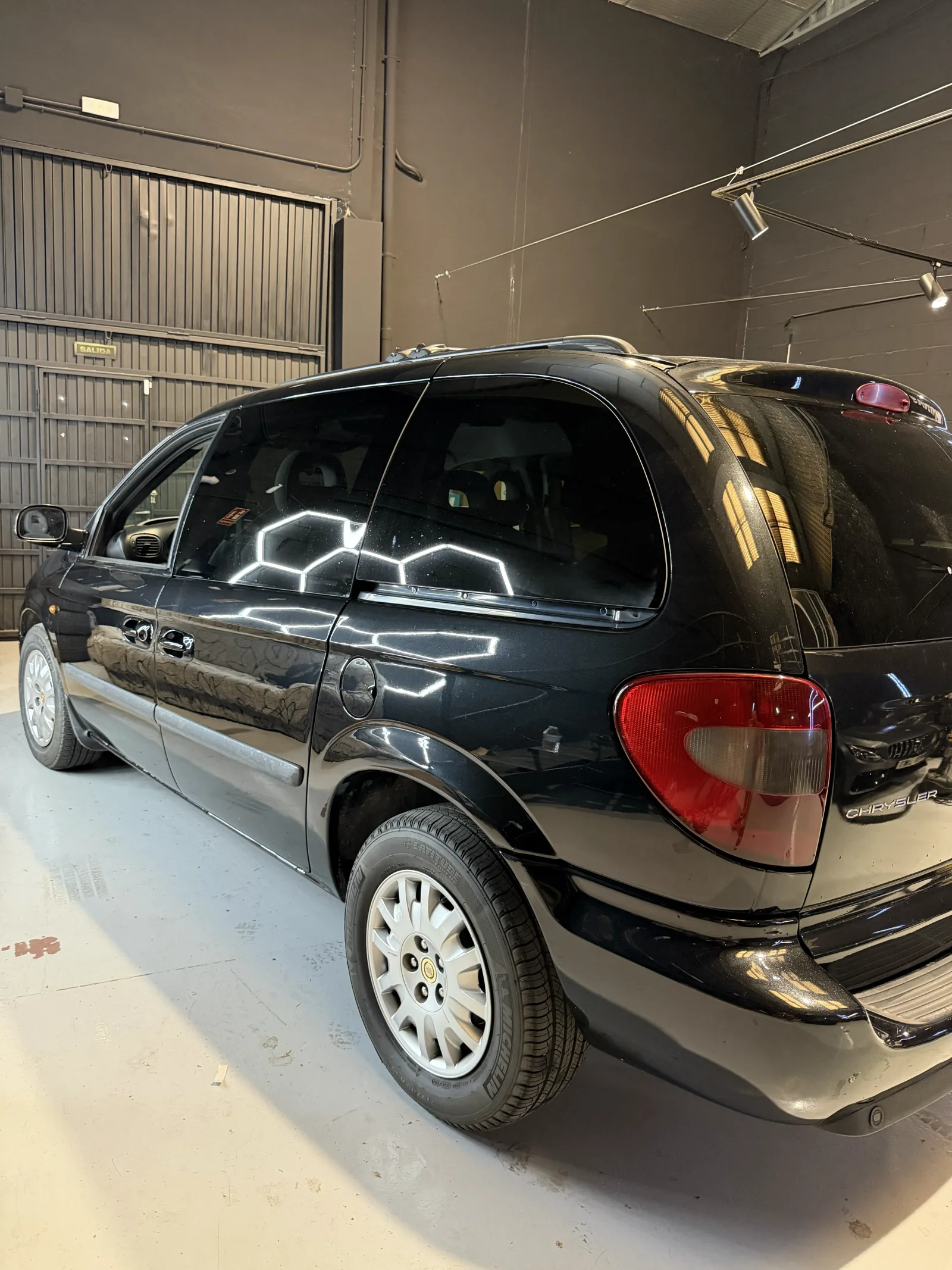 Chrysler Voyager 2.5 CRD 143 CV LX - Imagen 6