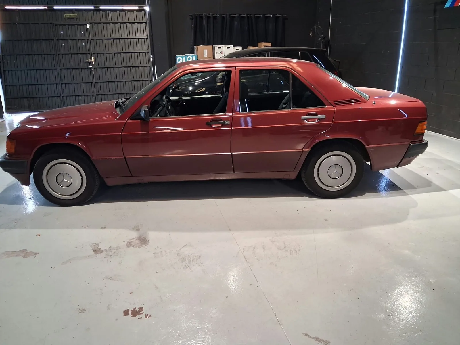 Mercedes 190 E - Imagen 2