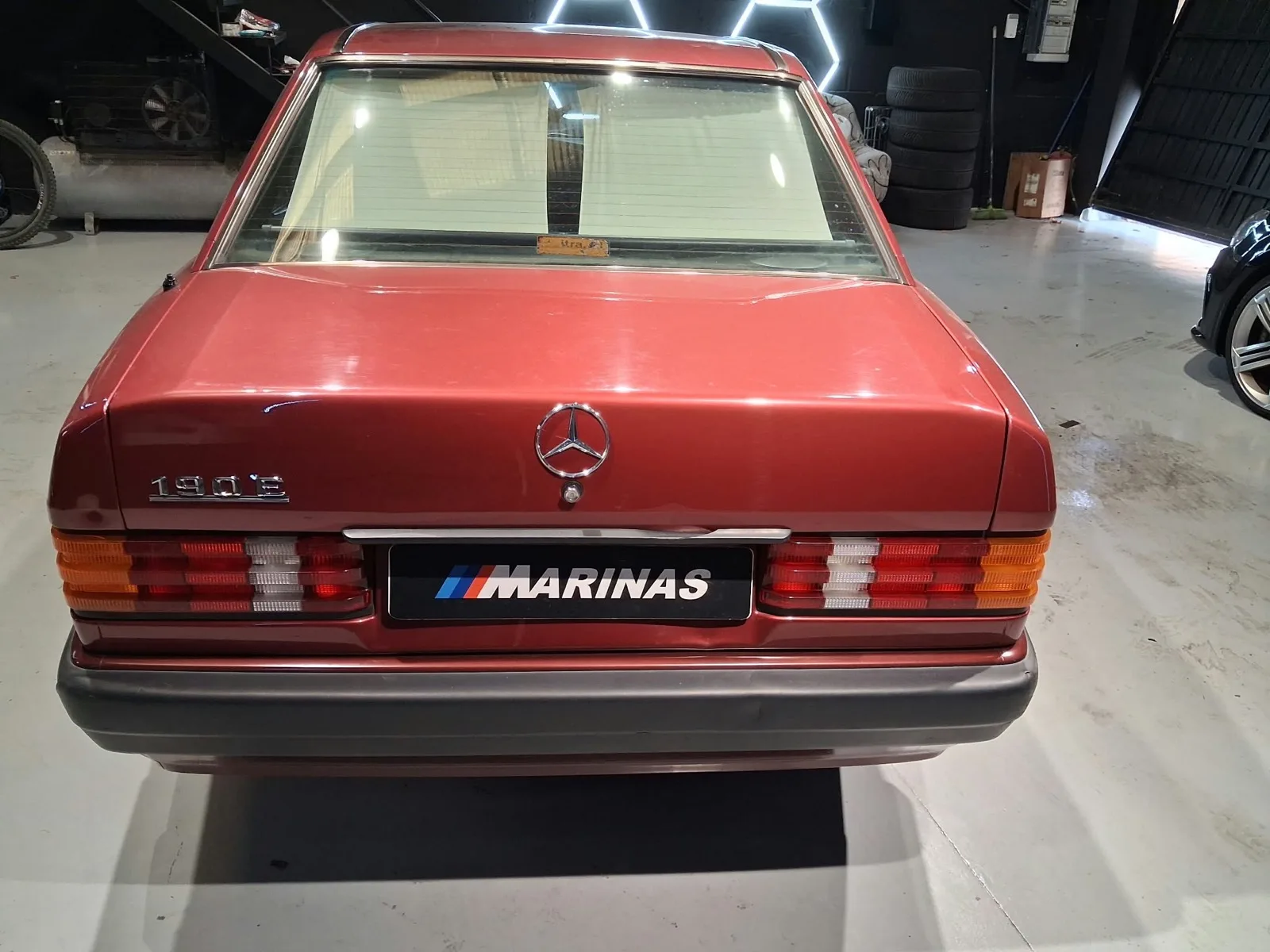 Mercedes 190 E - Imagen 4