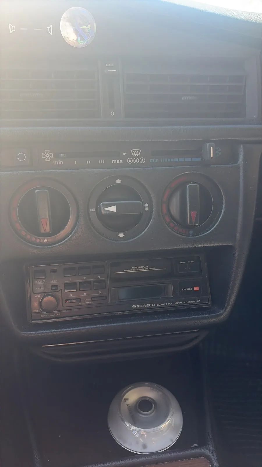 Mercedes 190 E - Interior