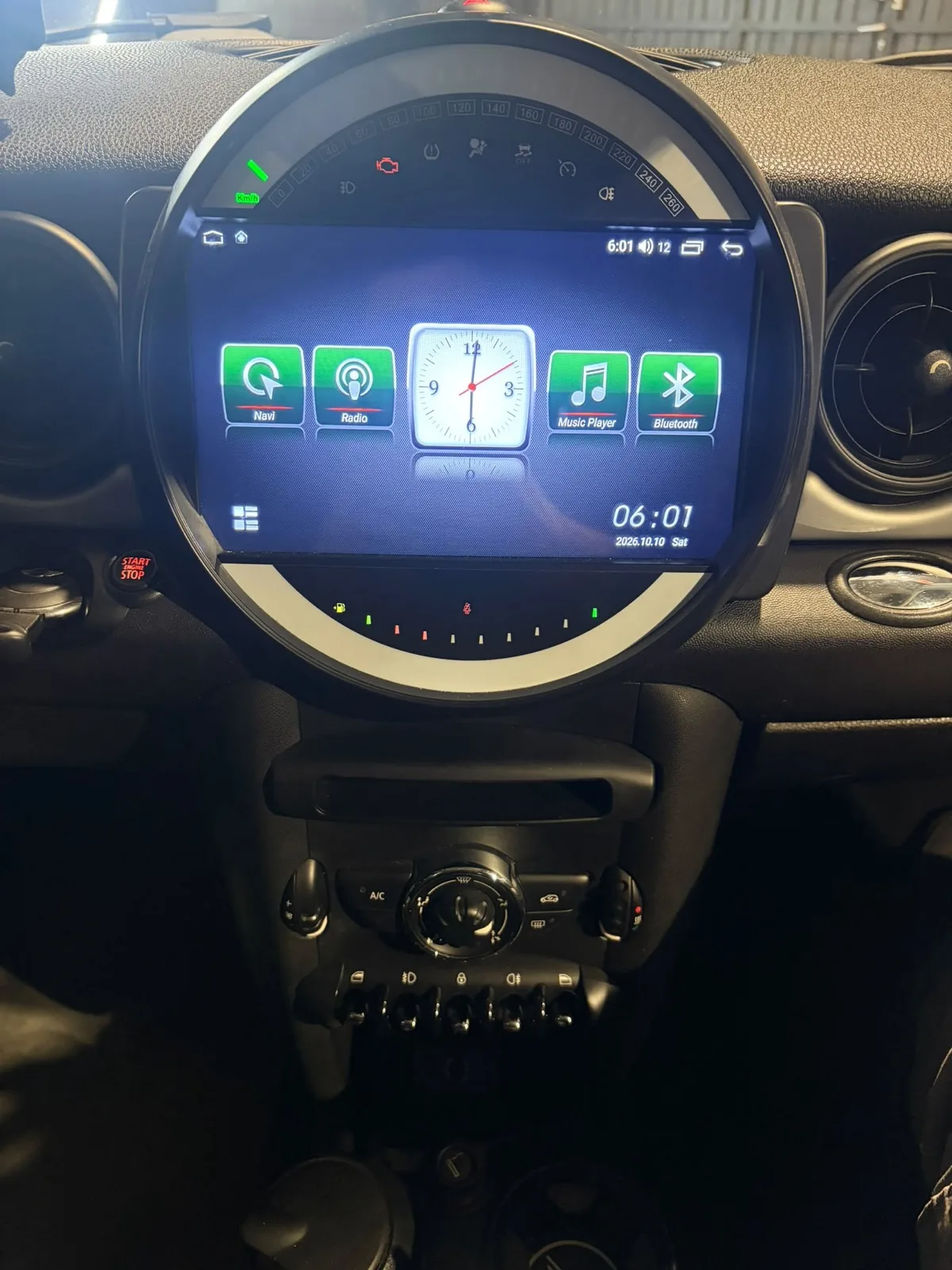 MINI Cooper D - Pantalla