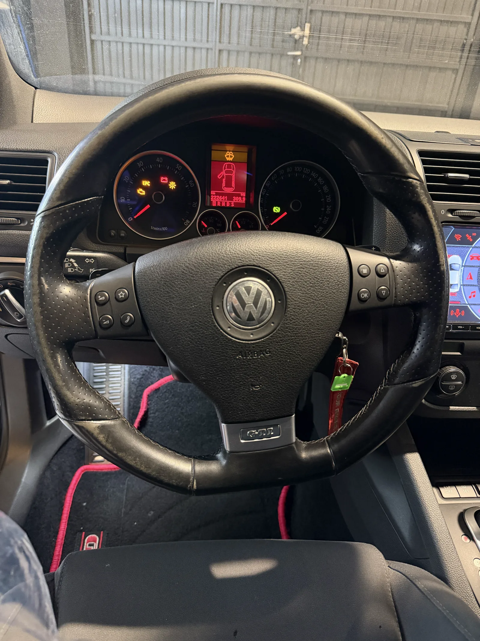 Volkswagen Golf GTI - Imagen 9